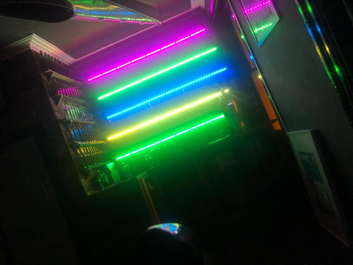 Отель Liverpool Party Pad Экстерьер фото